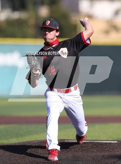 Thumbnail 3 in Orange Lutheran vs. Harvard-Westlake (JSerra Classic) photogallery.