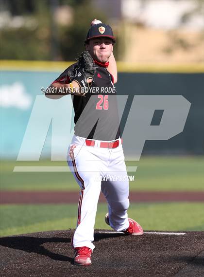 Thumbnail 1 in Orange Lutheran vs. Harvard-Westlake (JSerra Classic) photogallery.