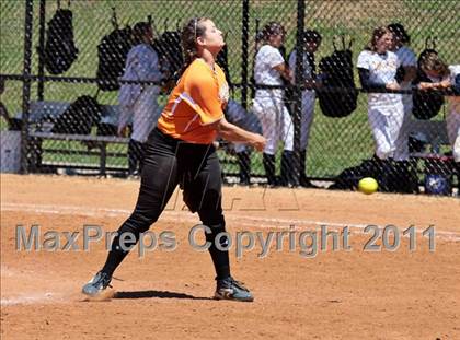 Thumbnail 2 in Seymour vs Coalfield photogallery.