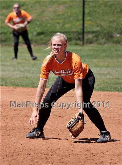 Thumbnail 3 in Seymour vs Coalfield photogallery.