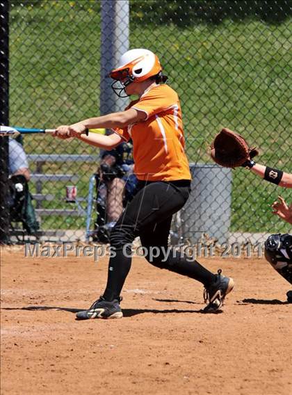 Thumbnail 2 in Seymour vs Coalfield photogallery.