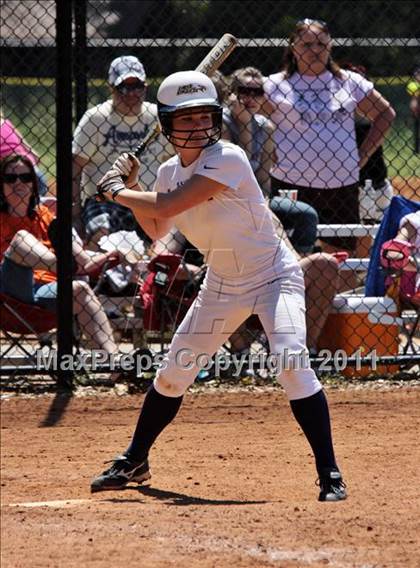 Thumbnail 2 in Seymour vs Coalfield photogallery.