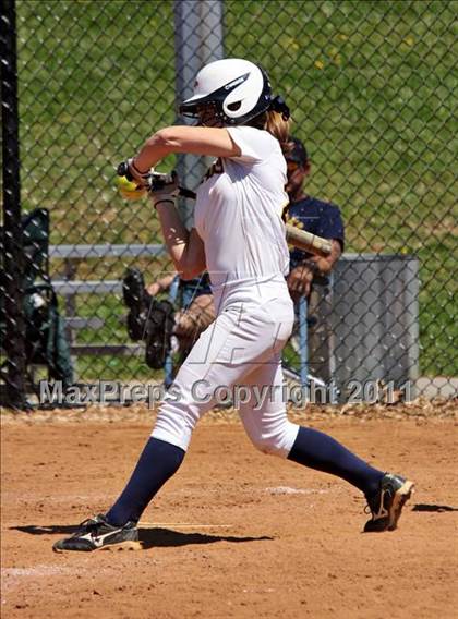 Thumbnail 2 in Seymour vs Coalfield photogallery.