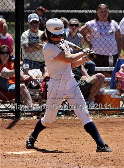 Thumbnail 2 in Seymour vs Coalfield photogallery.