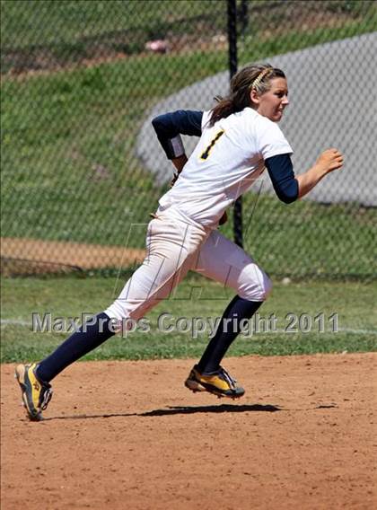 Thumbnail 2 in Seymour vs Coalfield photogallery.