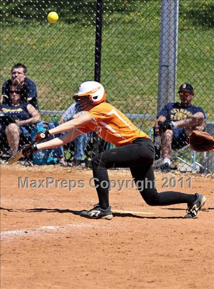 Thumbnail 1 in Seymour vs Coalfield photogallery.
