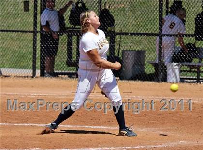 Thumbnail 3 in Seymour vs Coalfield photogallery.