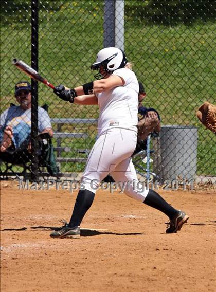 Thumbnail 2 in Seymour vs Coalfield photogallery.
