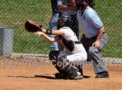 Thumbnail 2 in Seymour vs Coalfield photogallery.