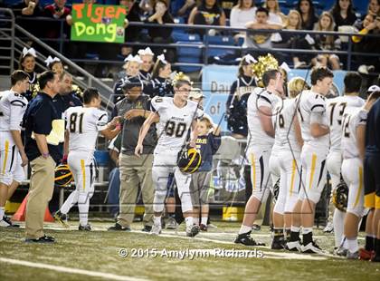 Thumbnail 3 in Bellevue vs Bishop Blanchard (WIAA 3A Semifinal) photogallery.
