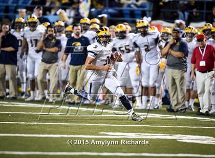 Thumbnail 3 in Bellevue vs Bishop Blanchard (WIAA 3A Semifinal) photogallery.