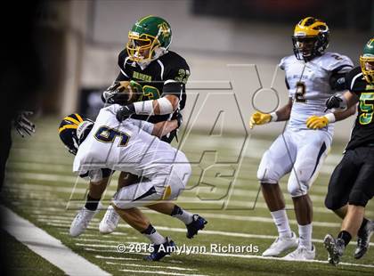 Thumbnail 3 in Bellevue vs Bishop Blanchard (WIAA 3A Semifinal) photogallery.