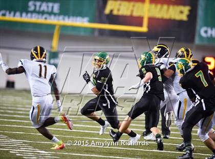 Thumbnail 2 in Bellevue vs Bishop Blanchard (WIAA 3A Semifinal) photogallery.
