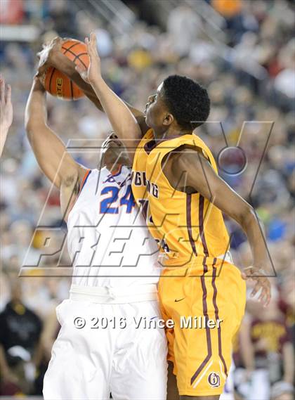 Thumbnail 2 in Rainier Beach vs O'Dea (WIAA 3A Final)  photogallery.