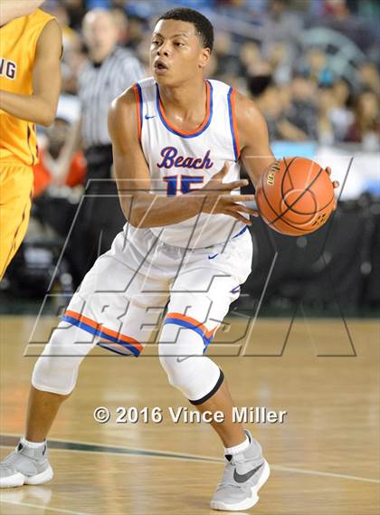 Thumbnail 3 in Rainier Beach vs O'Dea (WIAA 3A Final)  photogallery.