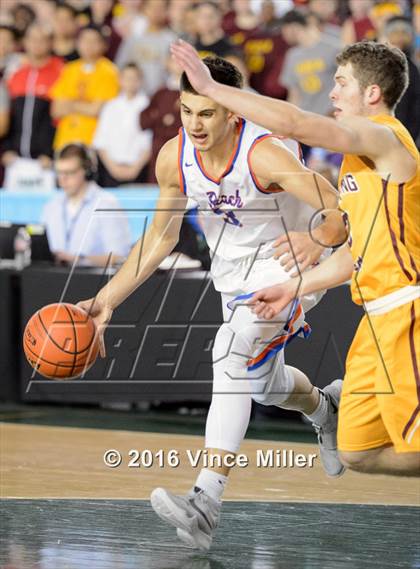 Thumbnail 1 in Rainier Beach vs O'Dea (WIAA 3A Final)  photogallery.