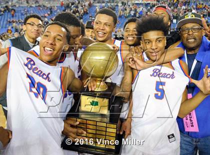Thumbnail 1 in Rainier Beach vs O'Dea (WIAA 3A Final)  photogallery.