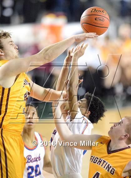 Thumbnail 1 in Rainier Beach vs O'Dea (WIAA 3A Final)  photogallery.