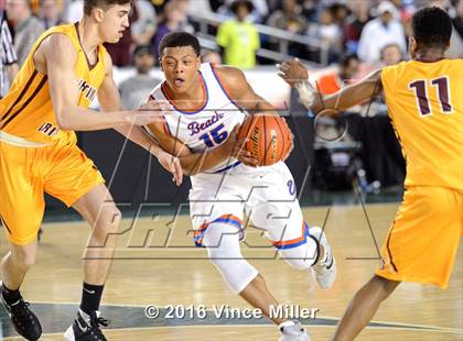 Thumbnail 3 in Rainier Beach vs O'Dea (WIAA 3A Final)  photogallery.