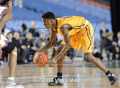 Thumbnail 1 in Rainier Beach vs O'Dea (WIAA 3A Final)  photogallery.
