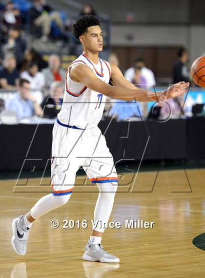 Thumbnail 1 in Rainier Beach vs O'Dea (WIAA 3A Final)  photogallery.