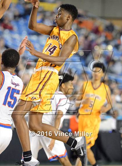 Thumbnail 3 in Rainier Beach vs O'Dea (WIAA 3A Final)  photogallery.