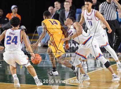 Thumbnail 2 in Rainier Beach vs O'Dea (WIAA 3A Final)  photogallery.