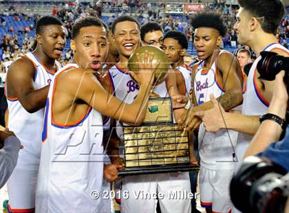 Thumbnail 3 in Rainier Beach vs O'Dea (WIAA 3A Final)  photogallery.