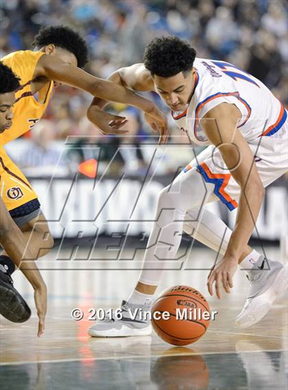 Thumbnail 1 in Rainier Beach vs O'Dea (WIAA 3A Final)  photogallery.