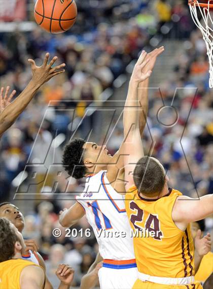 Thumbnail 3 in Rainier Beach vs O'Dea (WIAA 3A Final)  photogallery.