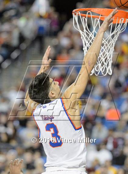 Thumbnail 3 in Rainier Beach vs O'Dea (WIAA 3A Final)  photogallery.