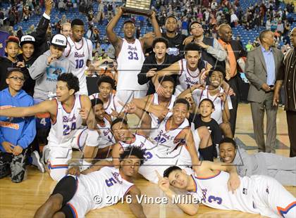 Thumbnail 1 in Rainier Beach vs O'Dea (WIAA 3A Final)  photogallery.