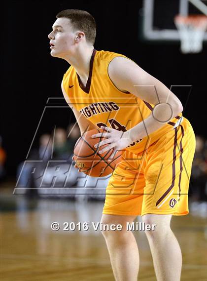 Thumbnail 2 in Rainier Beach vs O'Dea (WIAA 3A Final)  photogallery.