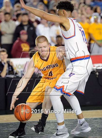Thumbnail 3 in Rainier Beach vs O'Dea (WIAA 3A Final)  photogallery.