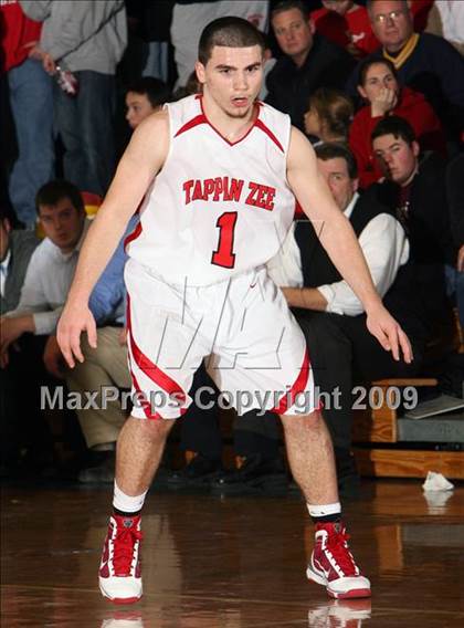 Thumbnail 2 in Albertus Magnus vs. Tapan Zee photogallery.