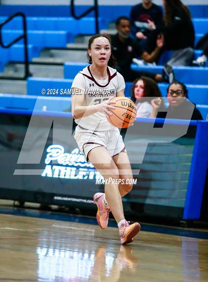 Thumbnail 2 in Notre Dame (SO) vs Notre Dame Academy (Riptide GBB Showcase) photogallery.