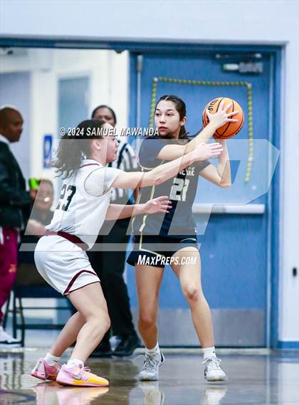 Thumbnail 1 in Notre Dame (SO) vs Notre Dame Academy (Riptide GBB Showcase) photogallery.