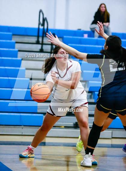 Thumbnail 1 in Notre Dame (SO) vs Notre Dame Academy (Riptide GBB Showcase) photogallery.