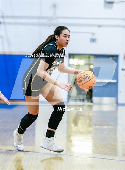 Thumbnail 3 in Notre Dame (SO) vs Notre Dame Academy (Riptide GBB Showcase) photogallery.