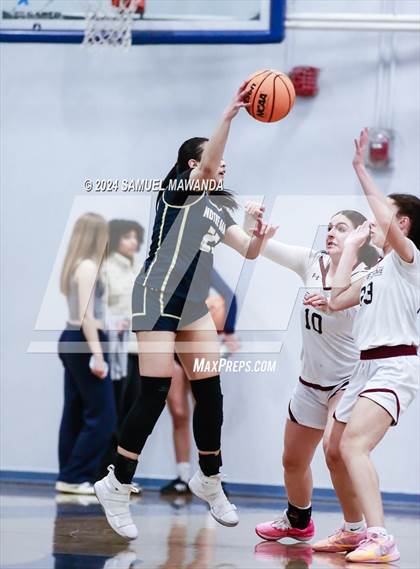 Thumbnail 2 in Notre Dame (SO) vs Notre Dame Academy (Riptide GBB Showcase) photogallery.