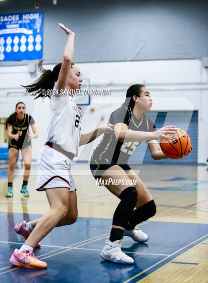 Thumbnail 1 in Notre Dame (SO) vs Notre Dame Academy (Riptide GBB Showcase) photogallery.