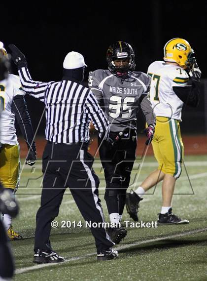 Thumbnail 2 in South vs. Maize South photogallery.
