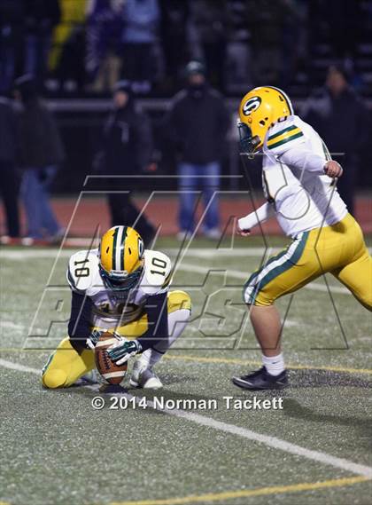 Thumbnail 2 in South vs. Maize South photogallery.