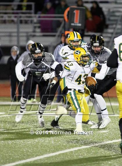 Thumbnail 1 in South vs. Maize South photogallery.