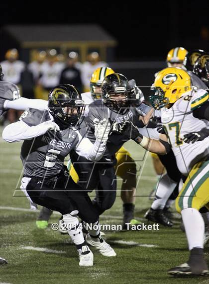 Thumbnail 2 in South vs. Maize South photogallery.
