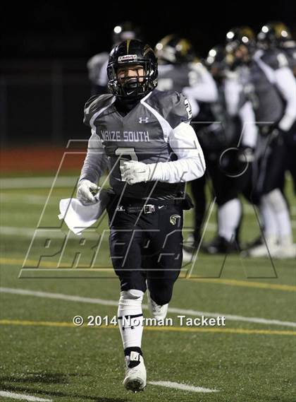 Thumbnail 3 in South vs. Maize South photogallery.