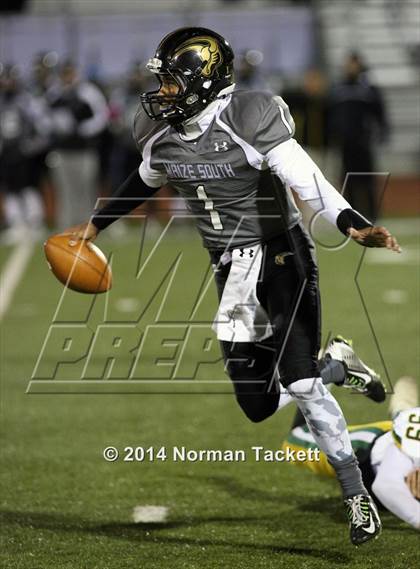 Thumbnail 1 in South vs. Maize South photogallery.