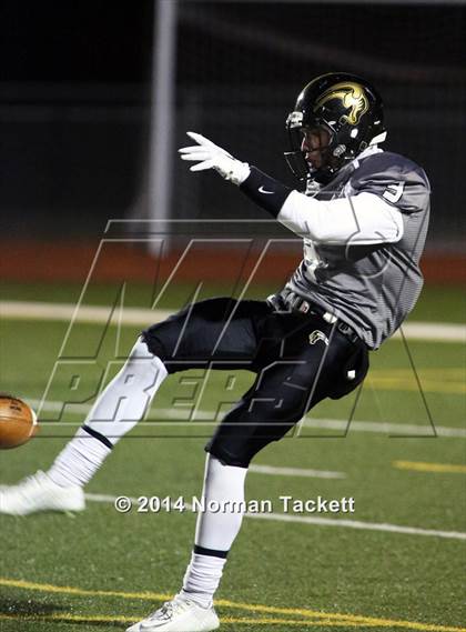 Thumbnail 3 in South vs. Maize South photogallery.