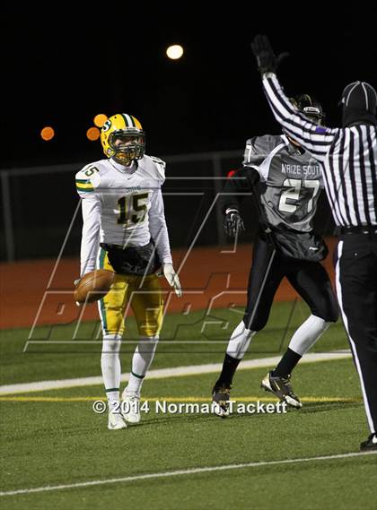 Thumbnail 1 in South vs. Maize South photogallery.