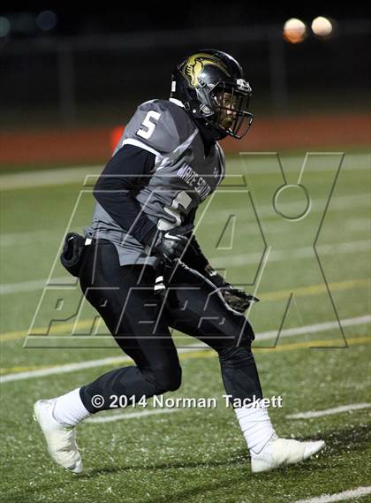 Thumbnail 1 in South vs. Maize South photogallery.